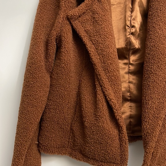 Mind Code Teddy Jacket - Picture 2 of 4